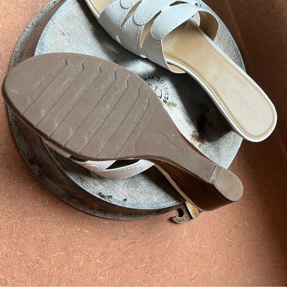 Naturalizer Women’s White and Tan Sandals 9.5 M - Picture 5 of 8